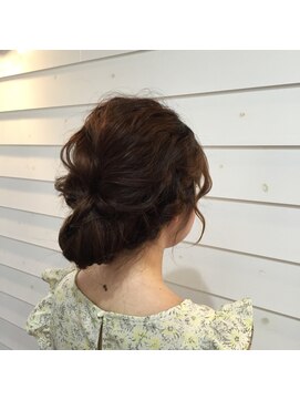 デザイン ファム(Design FAM) ルーズヘアアレンジ