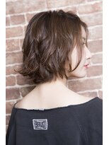 ミエル ヘア 新宿(miel hair)&nbsp;〈mielhair新宿〉艶ニュアンスボブ　イルミナカラー