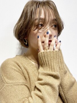 フォンズ(FONS) 大人可愛いショートボブ レイヤーカット 長め前髪 チークバング