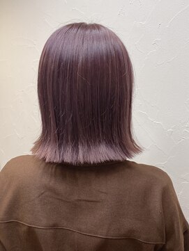 シュリット(schritt) ブリーチ1回ピンクパープルカラー外ハネボブ momoko
