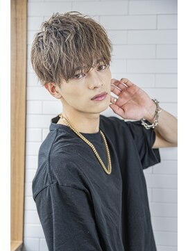 アイヴィ 表参道(IVY) 小久保style☆センターパートツイストスパイラルコンマヘア