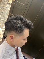 ミリオンバックス 御徒町店(Million Backs)&nbsp;スパイラルパーマ/スキンフェード/ニュアンスパーマ<理容室>