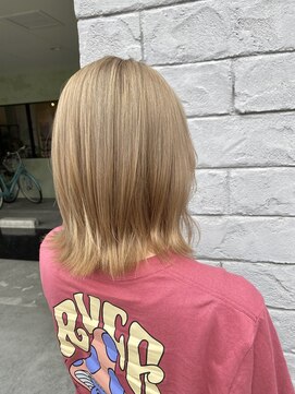 ロカリタ キョウト 千本丸太町店(ROCAReTA kyoto) ハイトーンカラー/ベージュ