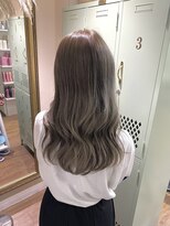 クエ(QUE) オリーブベージュ/ブリーチなしダブルカラー/韓国ヘア/横浜