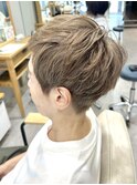 白髪ぼかし★ハイトーントープグレージュ★ベリーショート★坂田