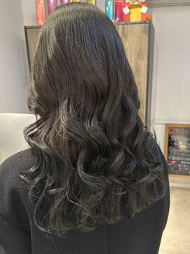 ラビス 池袋(Lovis) ワンレン/ネビージュ/エクステ/インナーカラー/韓国/池袋