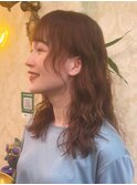 レイヤーカット×抜け感ウェーブヘア