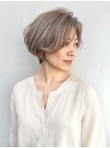上品大人の艶めきハイライトボブ
