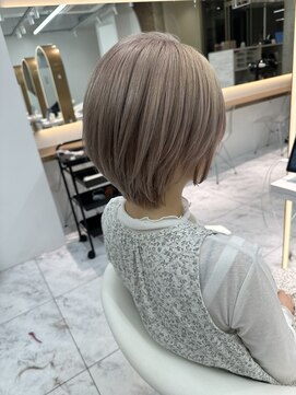 ロンドルピナス 小倉(Lond Lupinus) ミディアムヘア暗めカラー/デザインカラー/フェイスフレーミング