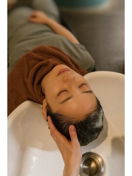 髪質改善専門ヘアエステサロン ヴェリテ(Verite) [ダメージケアに]カットエステ＋光ヘッドスパ ￥11000 南柏