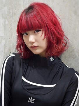 オルズ 渋谷(ALLZ) チェリーレッドフルバング顔まわりレイヤーミディアムボブ