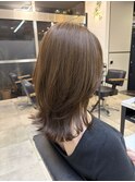 ベージュラベンダーベージュミディアムレイヤーくびれヘア