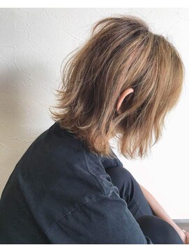 ヘアーデザイン ルシア(Hair Design Lucia) ミディアムウルフ