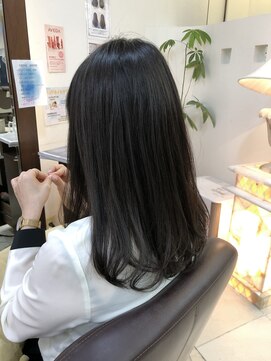 クォーターリゾート(QUARTER RESORT) 縮毛矯正 簡単スタイリング オフィスヘア 毛先ワンカール