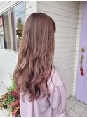ピンクベージュ