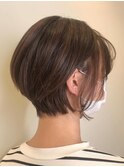 前下がりボブ　丸みショート　黒髪　20代30代40代