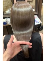 ミリ 調布店(Mili) ツヤ☆ オリーブベージュ