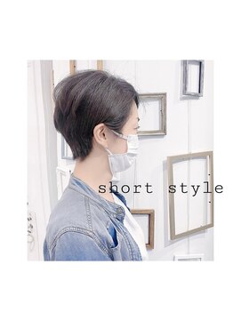 ヴィータ 白金(vi ta) 大人ショートスタイル