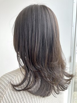 ヒーズドゥ(Hi s.deux) ミディアムレイヤー