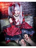 ホワイトカラー　赤メッシュ　地雷系　アイドルヘア