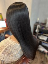 スローネ(THRONE)&nbsp;髪質改善酸性ストレートで艶髪／20代30代40代／新宿