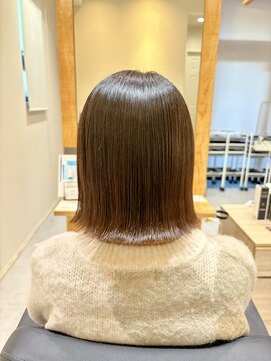 ナイアバイアヌエヌエ(naia by anuenue) 艶髪×切りっぱなしボブ