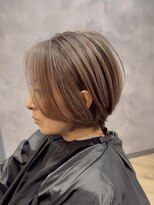 ラビマーニ 箕面店(Labimani) ショートボブ×白髪ぼかしバレイヤージュ
