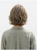 【大人上品】白髪を活かす艶オリーブベージュ×ふんわり美髪ボブ