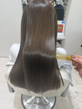 プロ ヘア テック(PRO HAIR TEC)の写真/《髪質改善×縮毛矯正》で叶えるストレートで圧倒的艶髪に＊ライフスタイルに合わせた似合わせをご提案