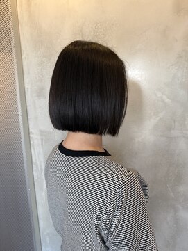 リリアーナ(LILIANA) 池袋 ミニボブ 切りっぱなしボブ 暗髪♪