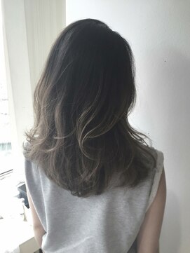 エイミー(Aimee) Aimee 町田 ダークグレージュ×色気ウェーブ