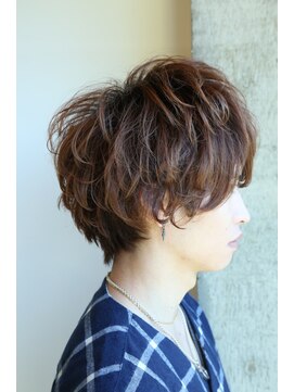 エクラージュ(eclarge) 前髪長めのジェンダーレスショート