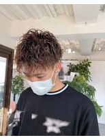 ヘアーズロイ(hair's Roi) スパイラルツイストパーマ×ハイライトカラー