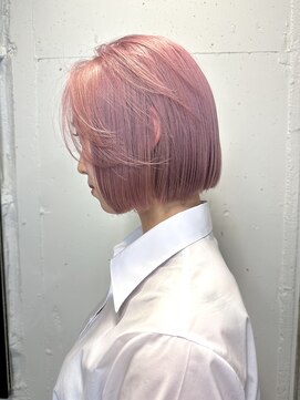 ピア(Pia) パツっとボブ × シアーピンク
