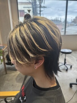 シェリー(Che'ri) 人気メンズウルフ×バレイヤージュハイトーン×前下がり／藤本