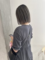 ヨーク(YOKE)&nbsp;YOKE 20代30代大人ボブ切りっぱなしボブミルクティーアッシュ