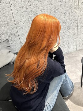 ローレン(Lolen.) アプリコットオレンジ×小顔に見えるレイヤーカット