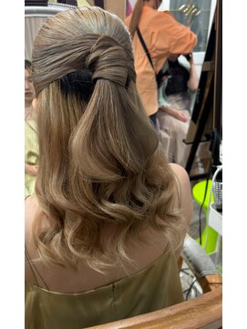 セット アンド バイ ルゥーダ 品川駅前店(SET and..by Rouxda.) ハーフアップアレンジ