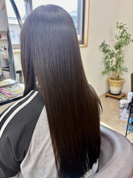 髪ひこうきの写真/ダメージ毛・くせ毛の方にオススメ！髪の内部から補修して、毛先まで潤う美髪に導きます♪