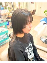 ルーナヘアー(LUNA hair) ヒメウルフ　インナーカラー
