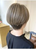 ハイライトショートボブ