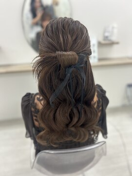 カチモリハーフアップ