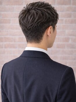 ガルフ(GULF)の写真/スムーズな施術で仕事の合間にも通いやすい◎ビジネスシーンで好印象を与えるスタイルを提案いたします!