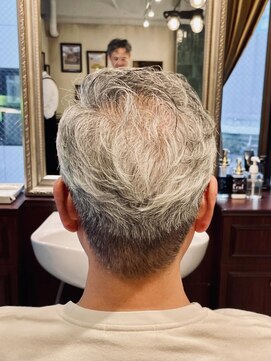 グレイスフルバーバーロンドン 大宮店(Graceful Barber London) 【70代 男性】シニア七三パーマ