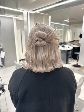 アールプラスヘアサロン(ar+ hair salon) ブロンドミルクティー