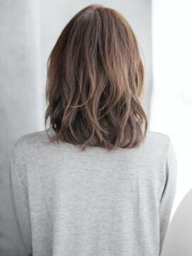 ウル 吉祥寺(ulu) かきあげバングのカールスタイル