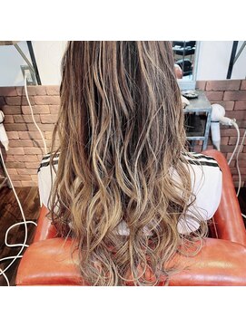 ヘアスタジオ ガロウ(hair stuido garou) 夏のバレイヤージュ