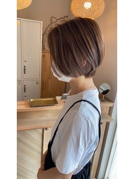 キキ(kiki) 手ぐしでおさまるショートボブ＊#ベージュカラー#三重