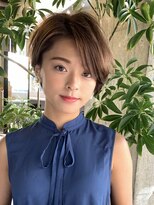 ロビー 表参道(ROBBY)&nbsp;大人ショート/ひし形シルエット/前髪長め/耳掛け30代・40代