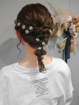 ウィーク 梅田(UiiC) イベントヘア◆ミディアム編み下ろし【uiicumeda sachi】